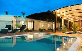 Averill Court Motel